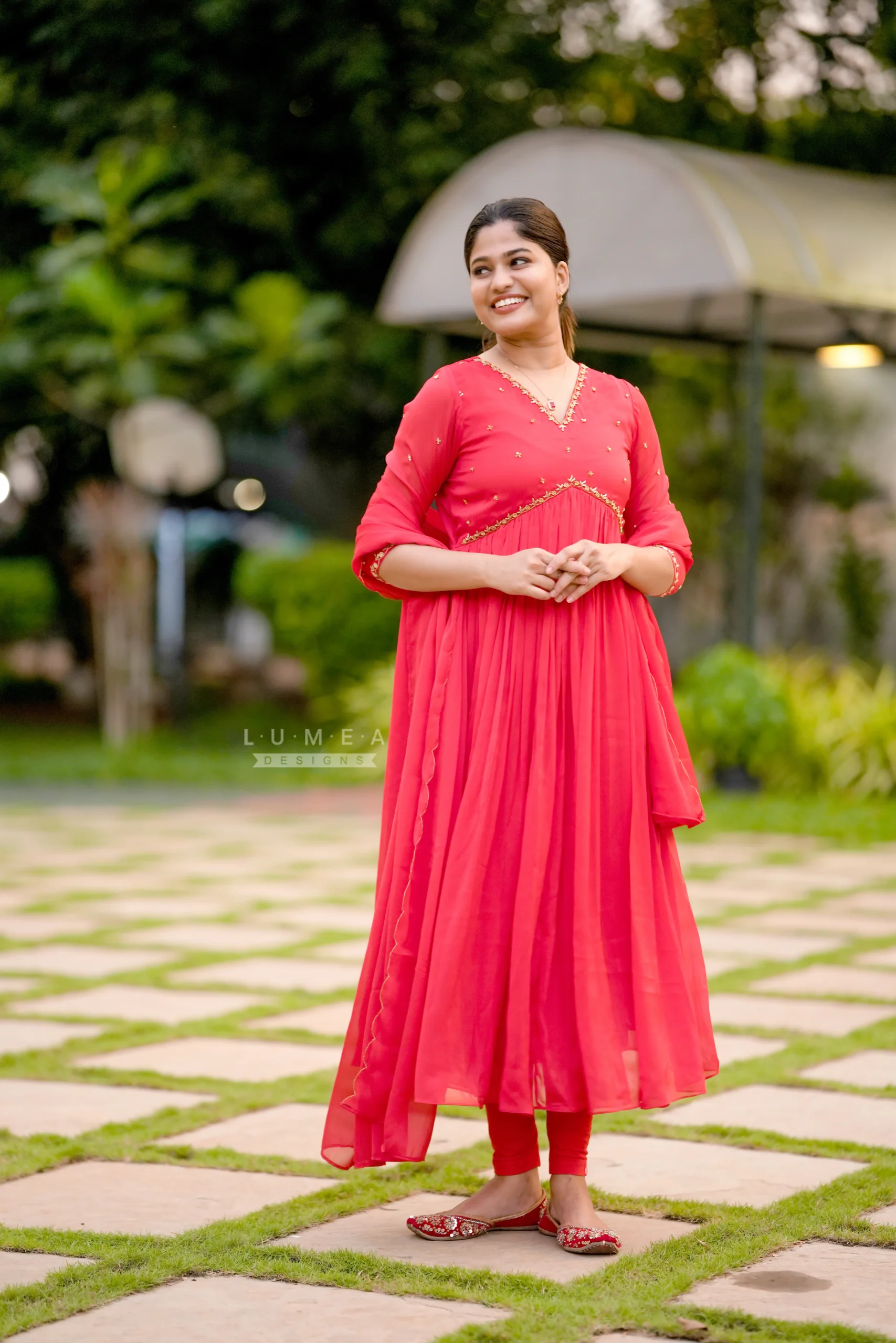 Handworked Alia Cut Pleated Kurta with Scalloped Dupatta