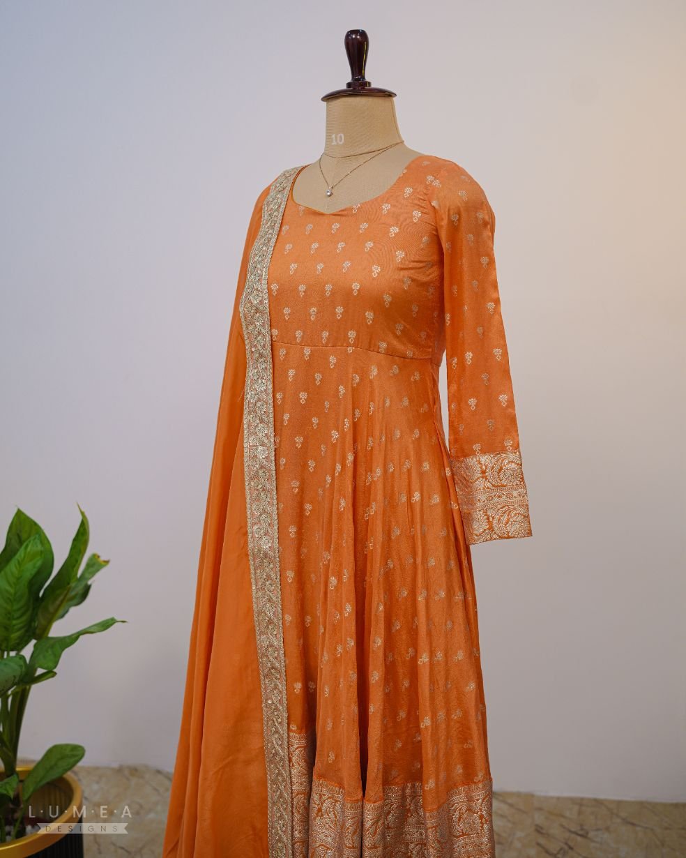 Dola Silk Kurta With Organza Dupatta